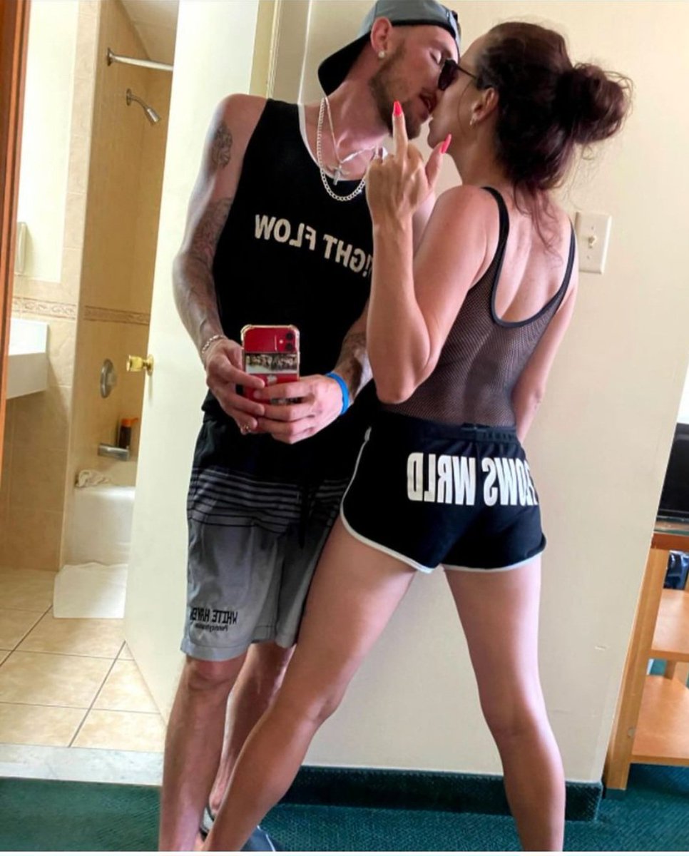 tightflow2014's tweet photo. Best thing I ever had. I love you Bea https://t.co/IxH0Fbo4wt