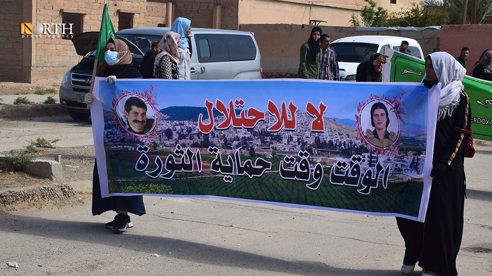 NPA_English's tweet photo. People in the town of Shadadi, south of #Hasakah Governorate, #NE_Syria, protest, denouncing Turkey’s military escalation on the region.
#Shadadi – #North_Press https://t.co/hSb8Q5QC0L