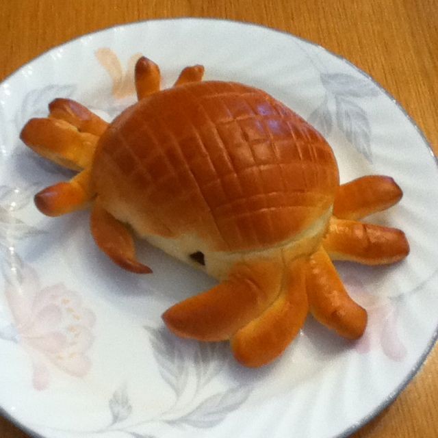 rainbow_explode's tweet photo. cute bread shapes ! 🐶🍞🐸✨🐢🌸🦀 <33 https://t.co/5ik7xBHDHO