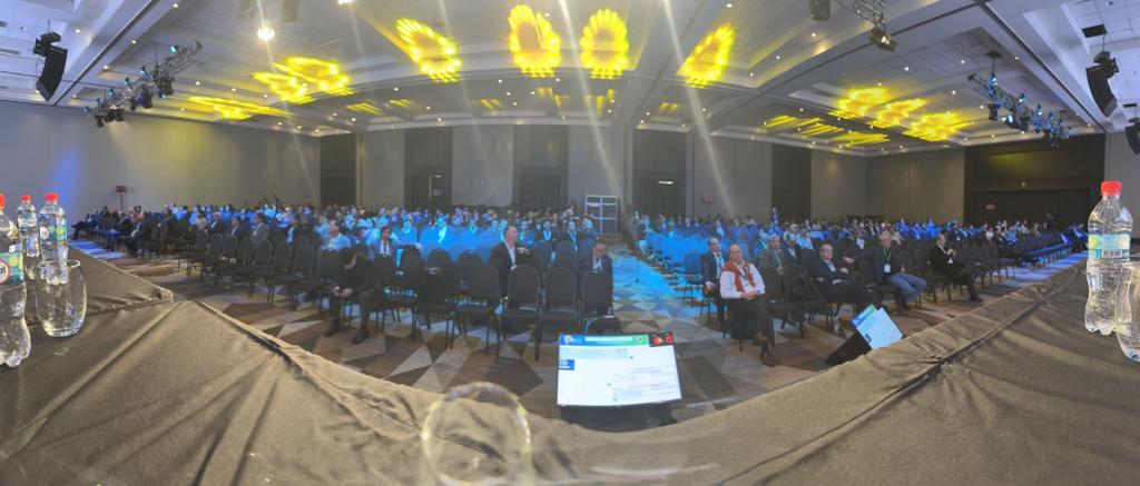 CAU_URO's tweet photo. Iniciamos sesión plenaria 6 #CongresoCAU2023
Salón Principal 11:00
11:00-14:00 hrs
Moderadores:
Ana María Autran, México
Marcelo Baptistussi, Brasil
@Urolchi https://t.co/Pw8wp3OsUh