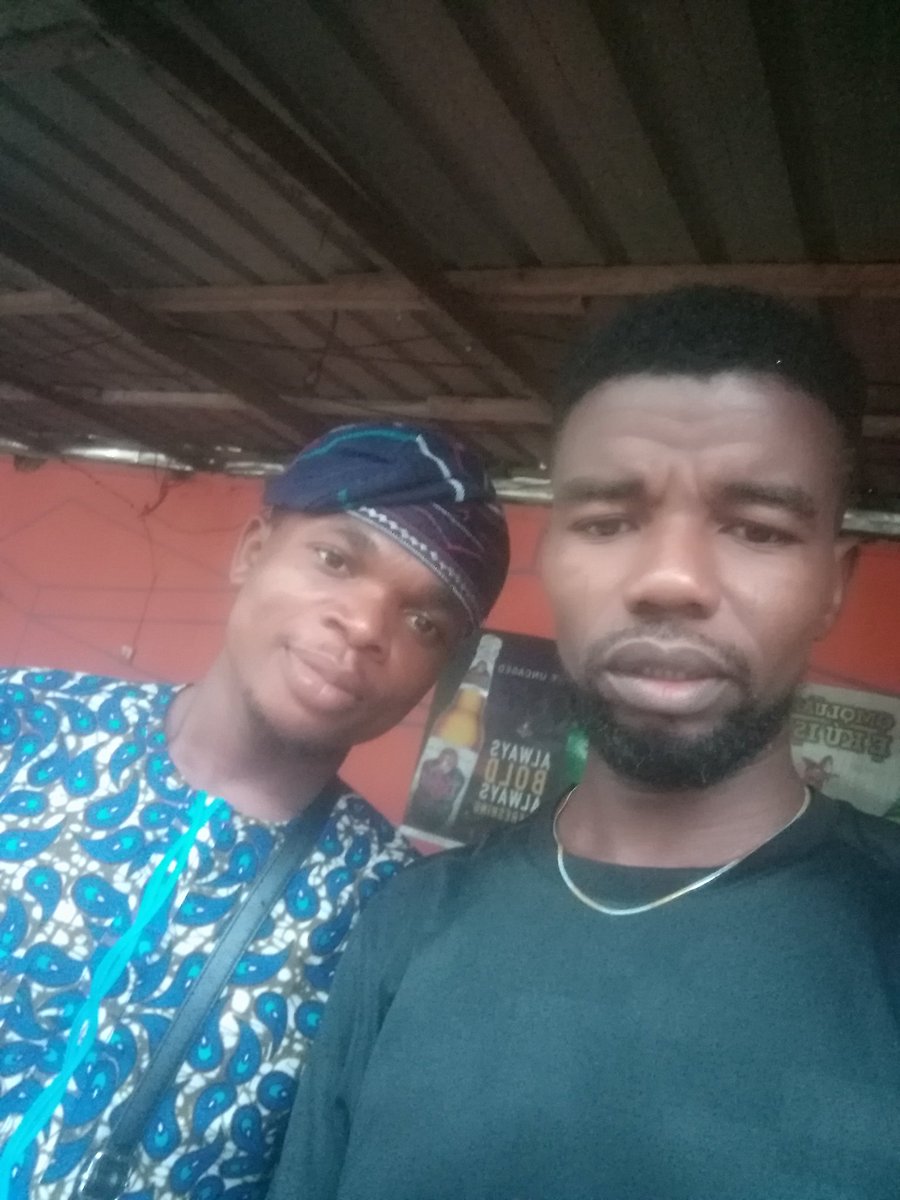 AROLE_PeterObi's tweet photo. Am delighted to meet my Oga @IPrinceSaviour here in Alimosho LGA
#GRVForLagos
#GRVCARES
#GRVFORLAGOS
#GrvIsComing https://t.co/E4f7rfVC9r