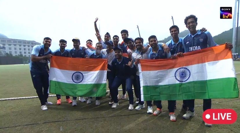 KanwariaSimran's tweet photo. Congratulations to the Indian Men’s Cricket team for winning GOLD Medal🇮🇳🥇🏏What a great win 👏😍 
Absolute domination shown by both Men’s and Women’s Cricket team at the #AsianGames Both teams played really well in the tournament &amp; won GOLD🥇👏Proud 🫡😎
#Cricket 
#Cheer4India https://t.co/CgOf9XIKzU
