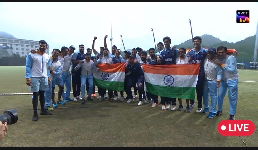 KanwariaSimran's tweet photo. Congratulations to the Indian Men’s Cricket team for winning GOLD Medal🇮🇳🥇🏏What a great win 👏😍 
Absolute domination shown by both Men’s and Women’s Cricket team at the #AsianGames Both teams played really well in the tournament &amp; won GOLD🥇👏Proud 🫡😎
#Cricket 
#Cheer4India https://t.co/CgOf9XIKzU