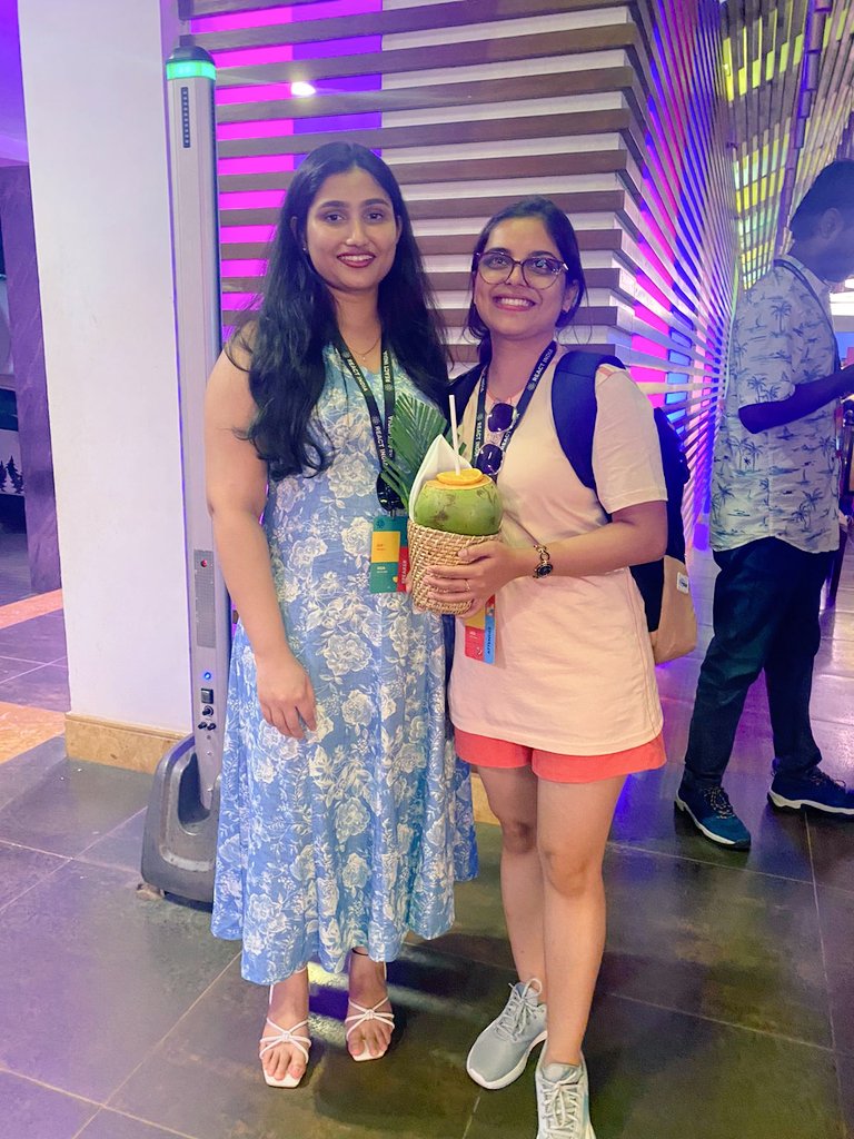 ssurabhi10's tweet photo. Got the Na-real Award @react_india for the Best Dressed Person!
#reactindia2023 https://t.co/dKPNDwBPxy
