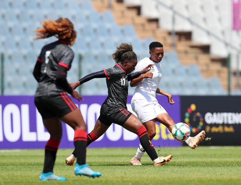 bbkigalifm's tweet photo. #CosafaCup2023 ||Women
Group A
FT 🇲🇼Malawi 8-0 Eswatini🇸🇿
⚽ 5' 33' Thom
⚽44' Mathyola
⚽52'Kadzere
⚽55' 63' 73' 75' Chawinga
FT 🇿🇦South Africa 3-1 Madagascar🇲🇬
⚽12' (p) Shamase. T
⚽42'Velomanantsolo
⚽⚽ Selana
#SimplySports https://t.co/q1TaH8UmAn