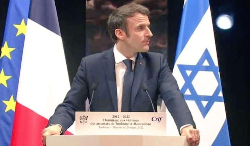 Fransa Cumhurbaşkanı Emmanuel Macron:
İsrail'e yönelik terör saldırılarını şiddetle kınıyorum.
Saldırıların kurbanı olanlarla yakın dayanışma içinde olduğumuzu bildirmek istiyorum.

🗣: Az sabret çakal soyu sıra sanada gelecek. 👊
@EmmanuelMacron #KillerFrance