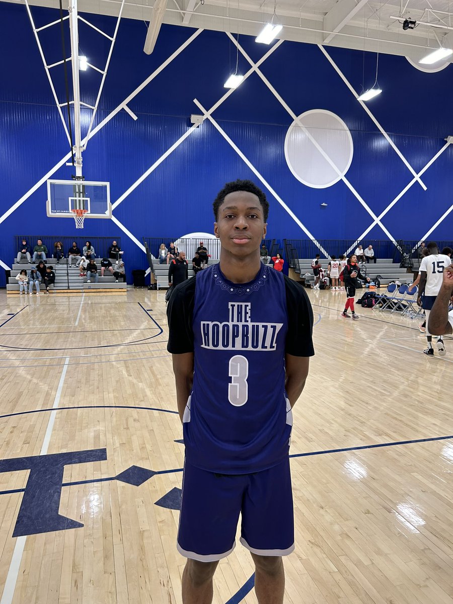 TheRealBdotInge's tweet photo. Largo cruises by VA Academy this morning. Led by All world Prospect Cam Ward. Spaulding transfer Trey Yawn turned a lot of heads with is play this morning as well. 

@Hoopinatibrand https://t.co/8bCQKAJg0B
