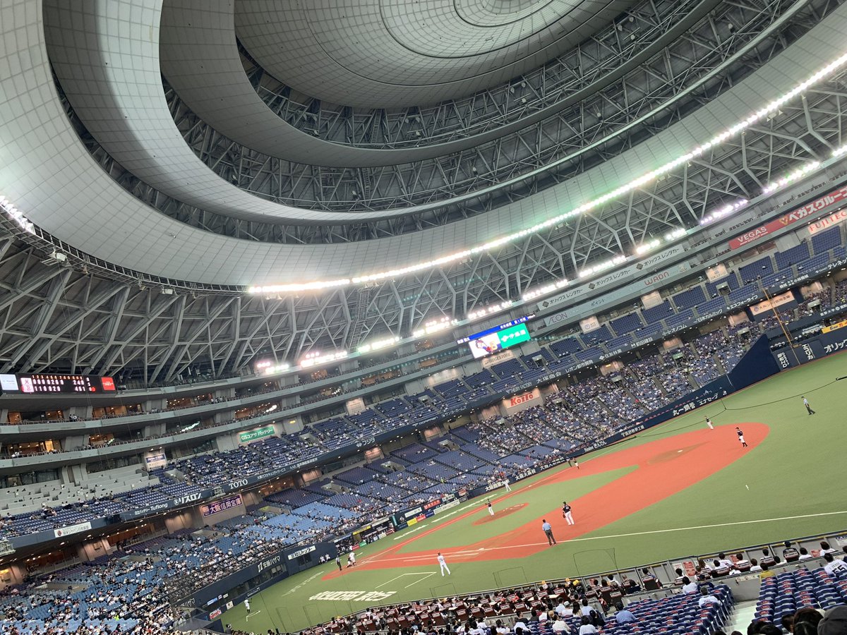 _bs2403's tweet image. カメラロール遡ってて見つけたガラッガラ時代の京セラ、19年7月と20年9月。ここから3年後満員の中でパ・リーグ3連覇するとは夢がある。オリックス強く、人気になったなあとしみじみ。 #Bs2019 #Bs2020 #Bs2023