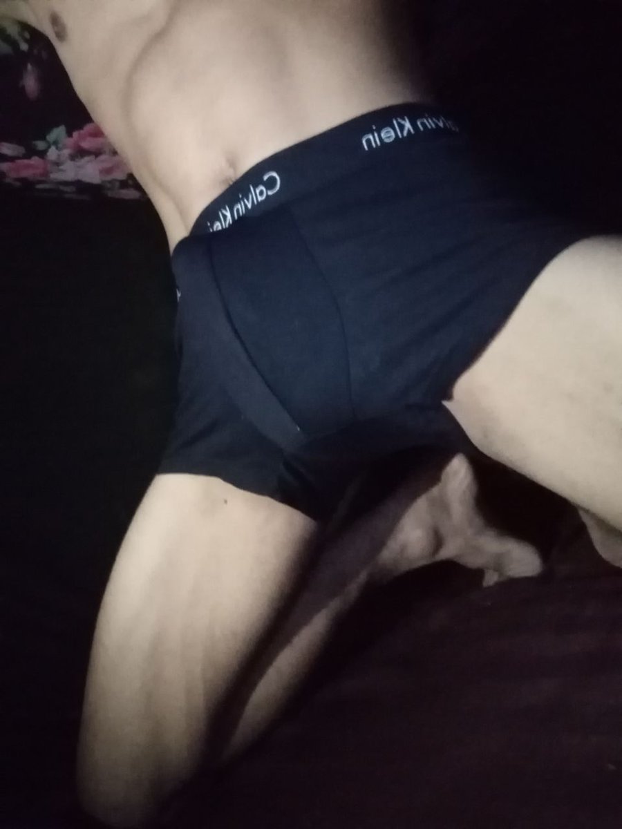 ချစ်ကိုရီးဝယ်ပေးတဲ့Underwearတွေ