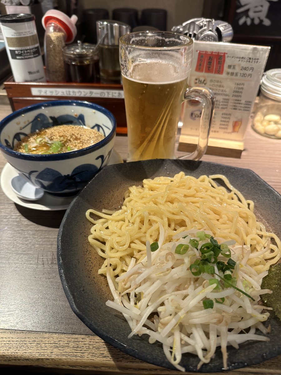 MartinWongLife's tweet photo. 11:11 pm food https://t.co/1rdom09Xli
