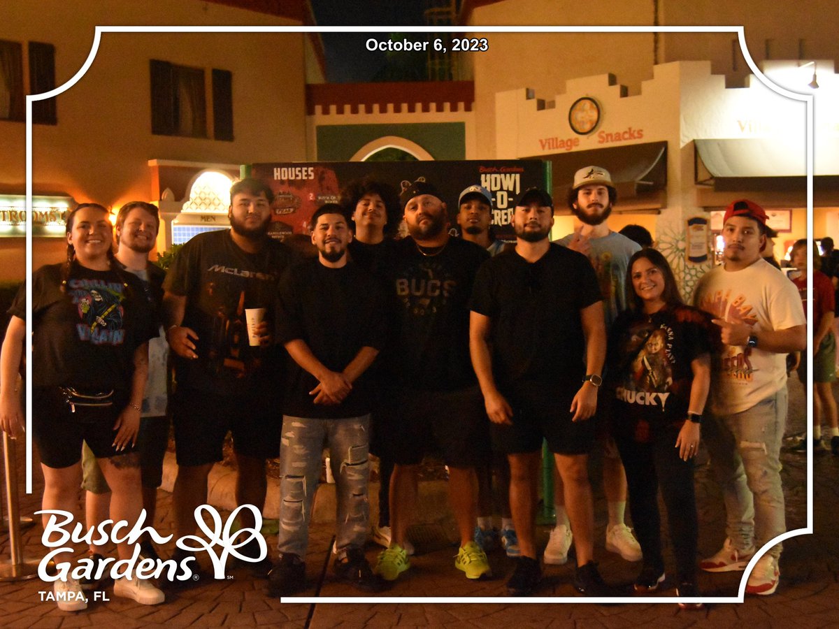 EddieJ08's tweet photo. Yesterday was a blast. #teambuilding activity with the #TeamUni at Howl-O-Scream in @BuschGardens. Thank you all for the commitment and the everyday hustle. @NicoleKHinojosa #TeamDomin8 #LifeAtATT #OneFLA #SCFW2023 https://t.co/602R8qs09e