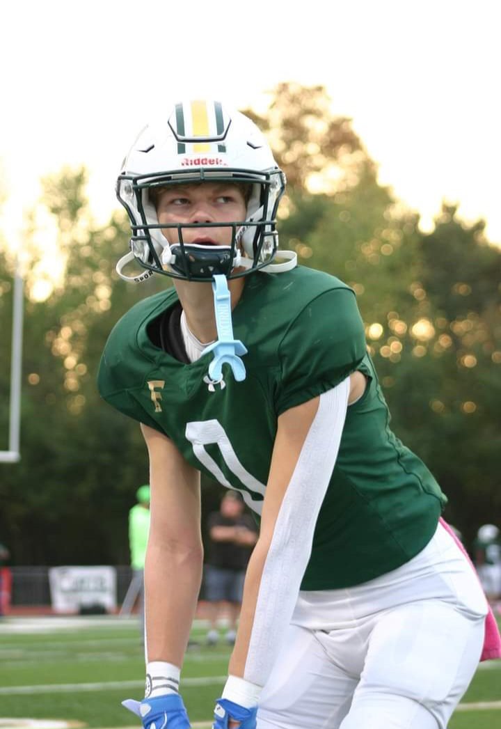 TonyRichh's tweet photo. Guess who is 6'3, 180lbs, a sophomore, has 8 ints, 4.0 GPA, and will lay the wood. Stock prices are rising. Don't be the hearing about it, come see about it. @charlie0goss @MemphisFBRec @CoachTimBanks @ArkansasStateFB @MTFB_Recruiting @GovsFB @VolFBRecruiting https://t.co/fVvkS9b71v