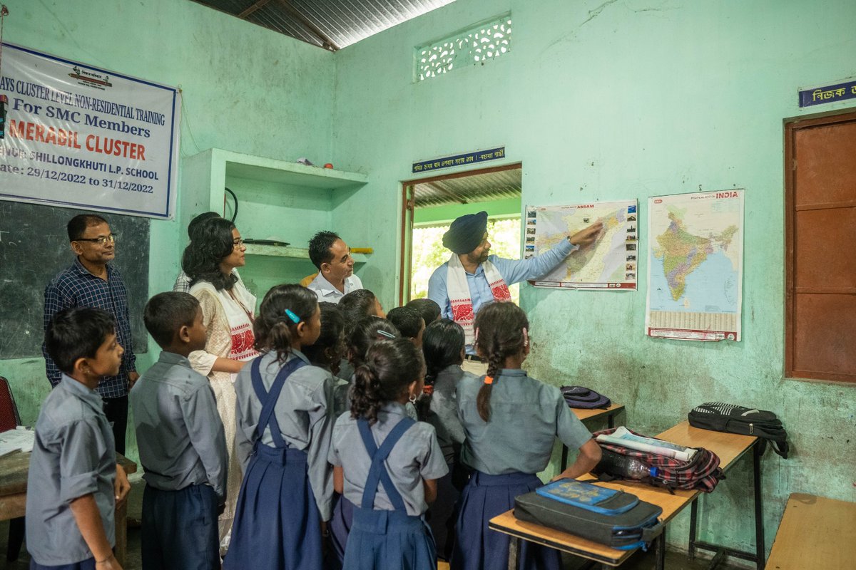 Dr. <a href="/SadnekSingh/">Sadnek Singh, IAS</a>, IAS, DC Udalguri visited Shilongkhuti Vidyapith &amp; Shilongkhuti Prathamik Vidyalaya today. The District Commissioner led brief interactive and knowledge sharing sessions with the students.