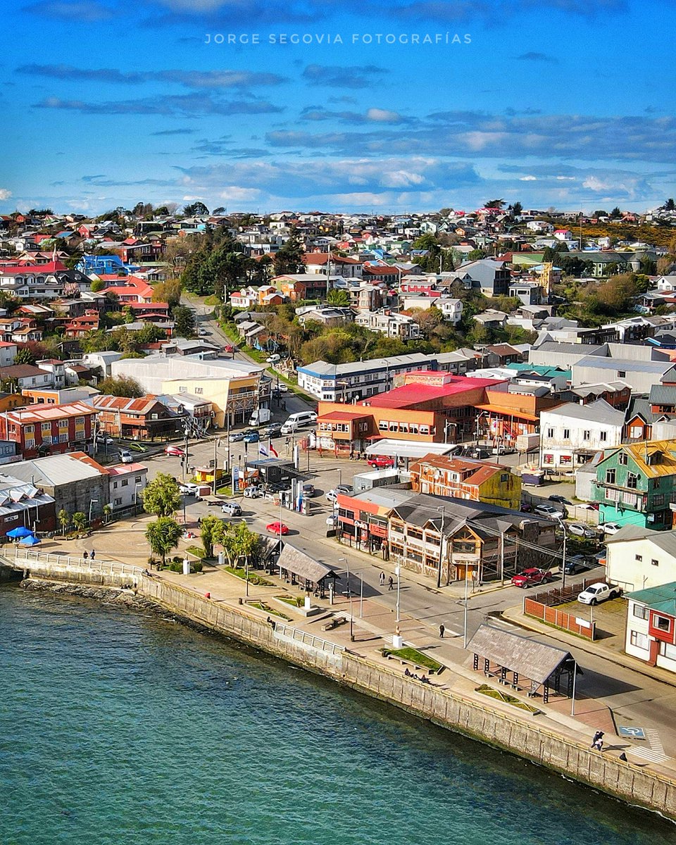 🌄 Que sea un gran fin de semana para todos, con esta gran panorámica desde las alturas en la comuna de #Ancud en el #Archipiélago de #Chiloé.

<a href="/TurismoEnChile/">Turismo en Chile</a>
@ELTIEMPOCHV