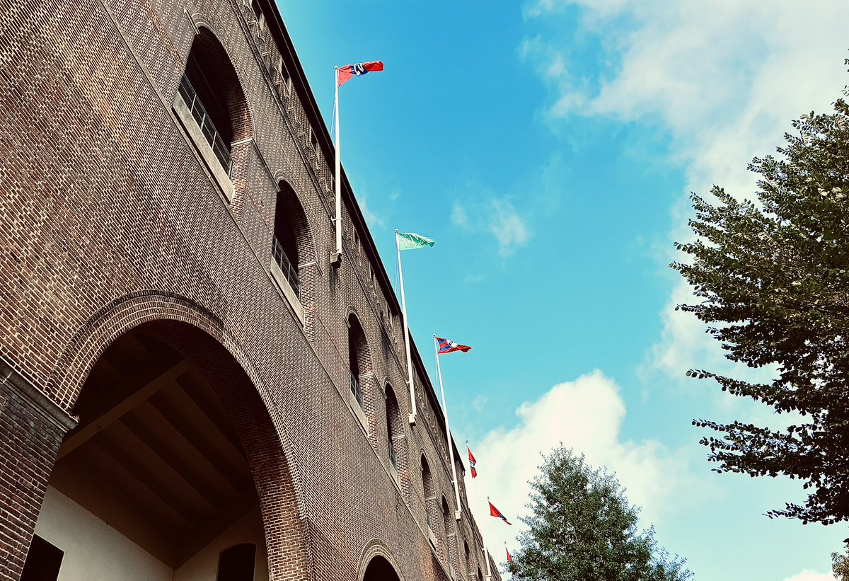 PennFB's tweet photo. Franklin Field is ready. 🏟️

#FightOnPenn X #BEGREAT https://t.co/ZjKWy4UkwJ