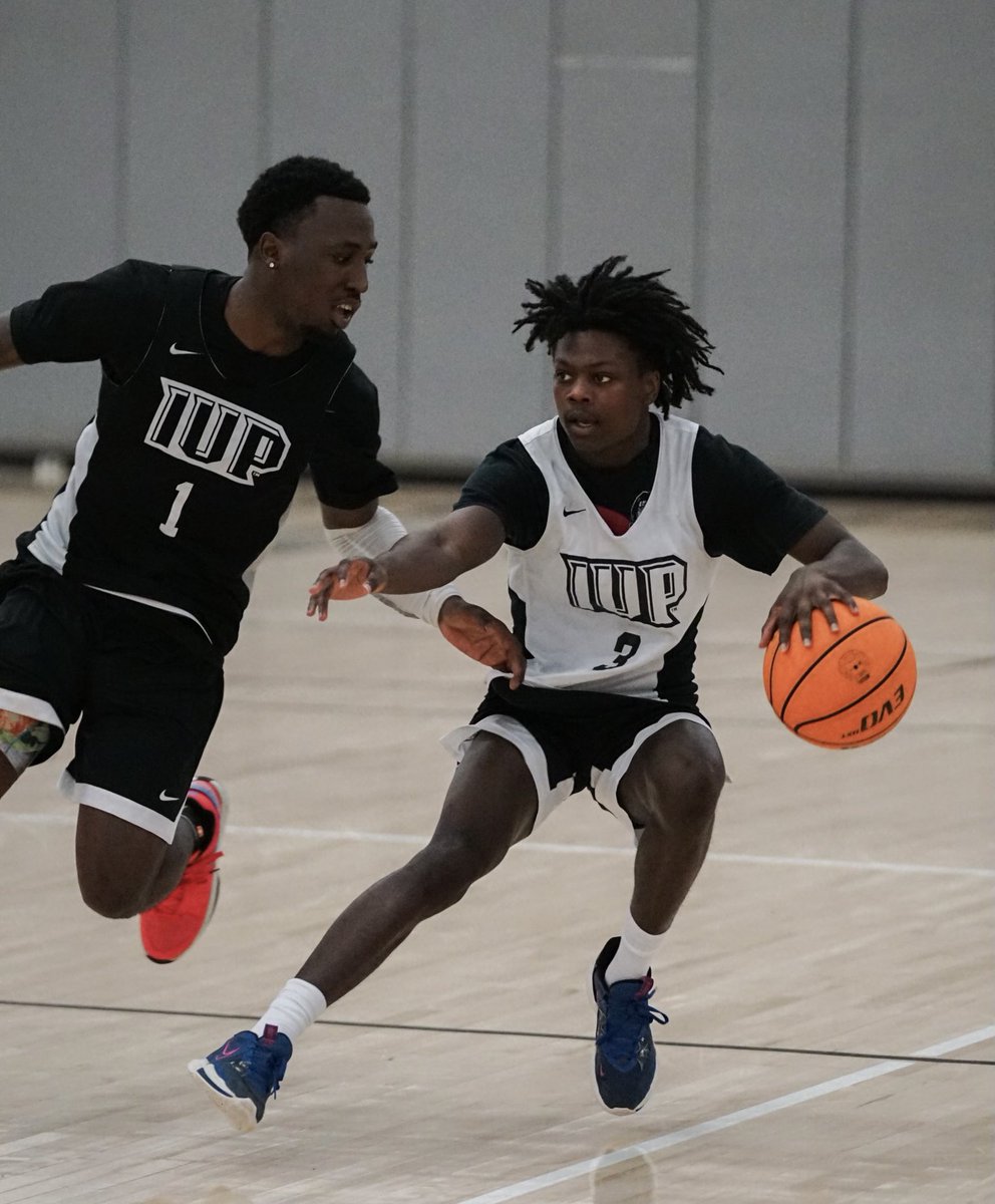 JoeLombardiIUP's tweet image. Good first day of practice for ⁦@IUP_MBB⁩. A lot of new faces led by 2X PSAC Tournament MVP ⁦@Ethan_P23⁩.Somewhat of a rebuild after losing 3 First Team PSAC players, but this team is working hard to be Championship Worthy🏆. #g2G🙏🦅 #good2Great🙏🦅