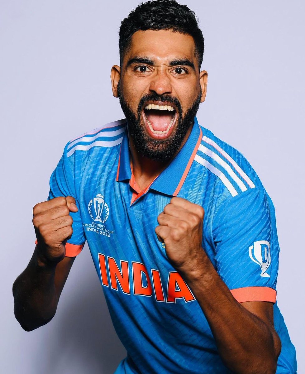 mdsirajofficial's tweet image. Koi sapna chota nahi hota! As dreams do come true.Ever since I started playing cricket as a youngster I dreamed about representing my country at the World Cup.As we are about to start our campaign I ask for your prayers and support and aim to make you all proud!