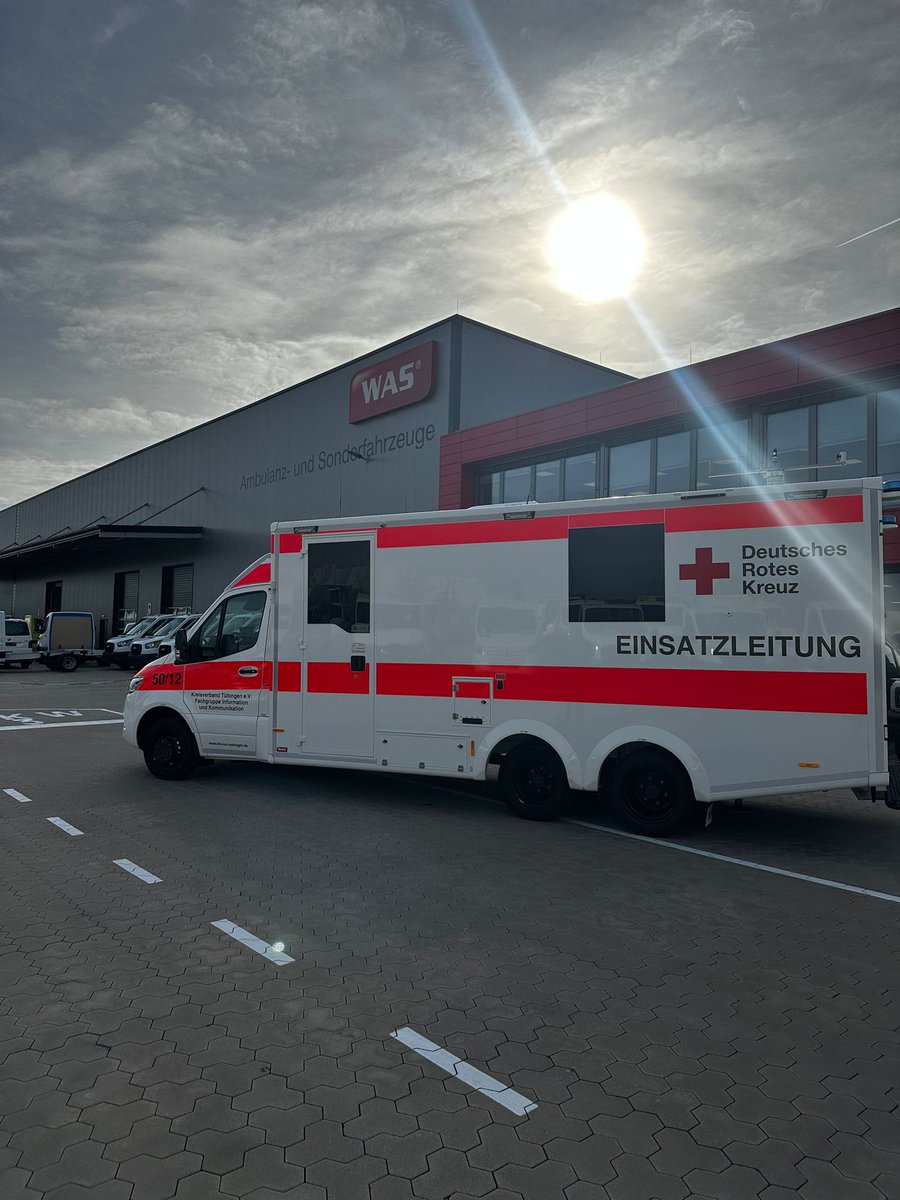 DRK_IuK_Tue's tweet photo. Am Freitag, 06.10.23 die Abnahme unseres neuen #ELW2 beendet und abends um 22:20 Uhr Status 2 in #Tübingen.
#DRK #Ehrenamt https://t.co/NWUJnRgAUv