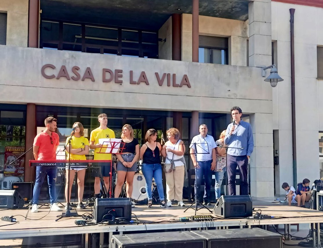 marcsolanes's tweet photo. A la 15a #Comarkalada, el punt de trobada dels joves de la #Noguera, a #Térmens! https://t.co/QqzCa3Rvnh