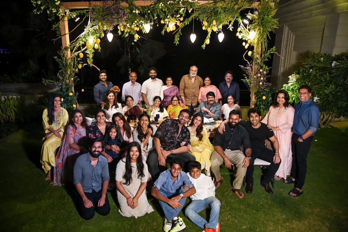 upasanakonidela's tweet photo. ❤️ la familia ❤️
Tuscany here we come…. 
@IAmVarunTej &amp; @Itslavanya 💍♾️ https://t.co/Z47jlFdSGP