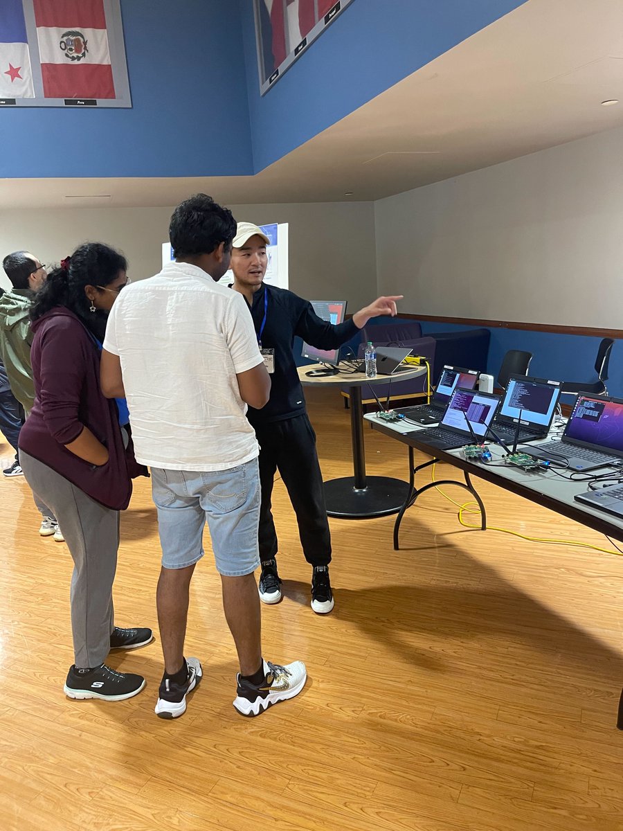 WirelessDay's tweet photo. UB WINGS Lab students in actions during the demo session of the Buffalo Wireless Day. https://t.co/5uhMcwQqtH