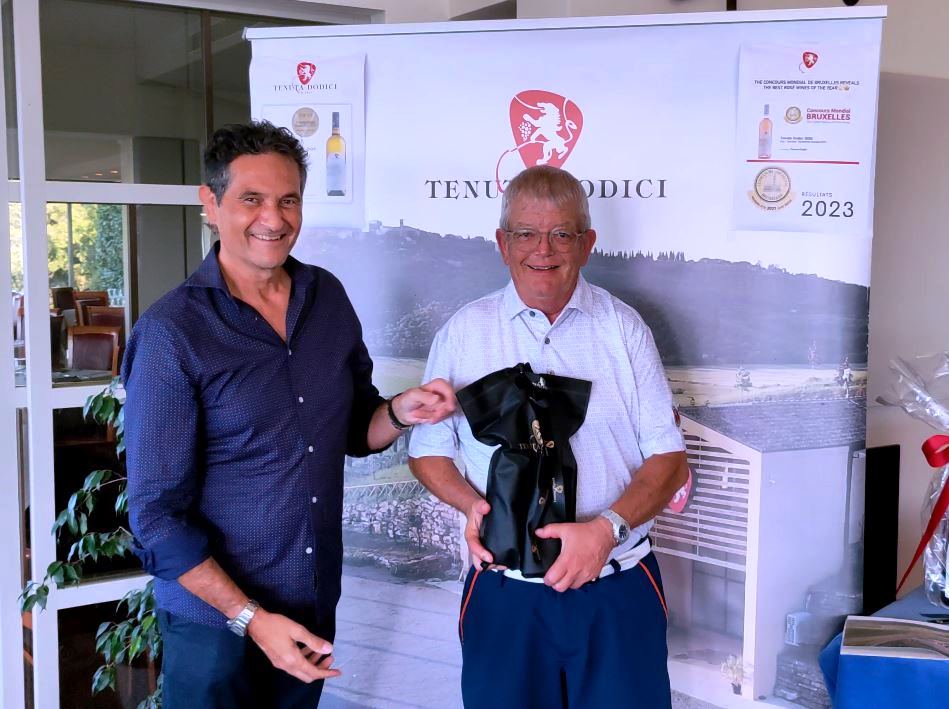 GolfAla's tweet photo. TENUTA DODICI GOLF CUP - 18 BUCHE – STABLEFORD - HCP – 2 CAT.- GARA DISPUTATA SABATO 7 OTTOBRE 2023
PREMI GENTILMENTE OFFERTI DALLA TENUTA DODICI DI GAVORRANO
PREMIA: IL SIG. GIUSEPPE ESPOSITO, DIRETTORE COMMERCIALE DELLA TENUTA DODICI DI GAVORRANO #puntaala #golf #tenutadodici https://t.co/O6UiiGRy1j
