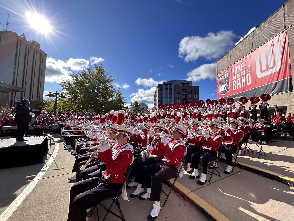 jockosports's tweet photo. Thank you @FOCOusa for making #BadgerBash even more fun!!!! Looking good @amorganwx https://t.co/Tvj5vhrpIC