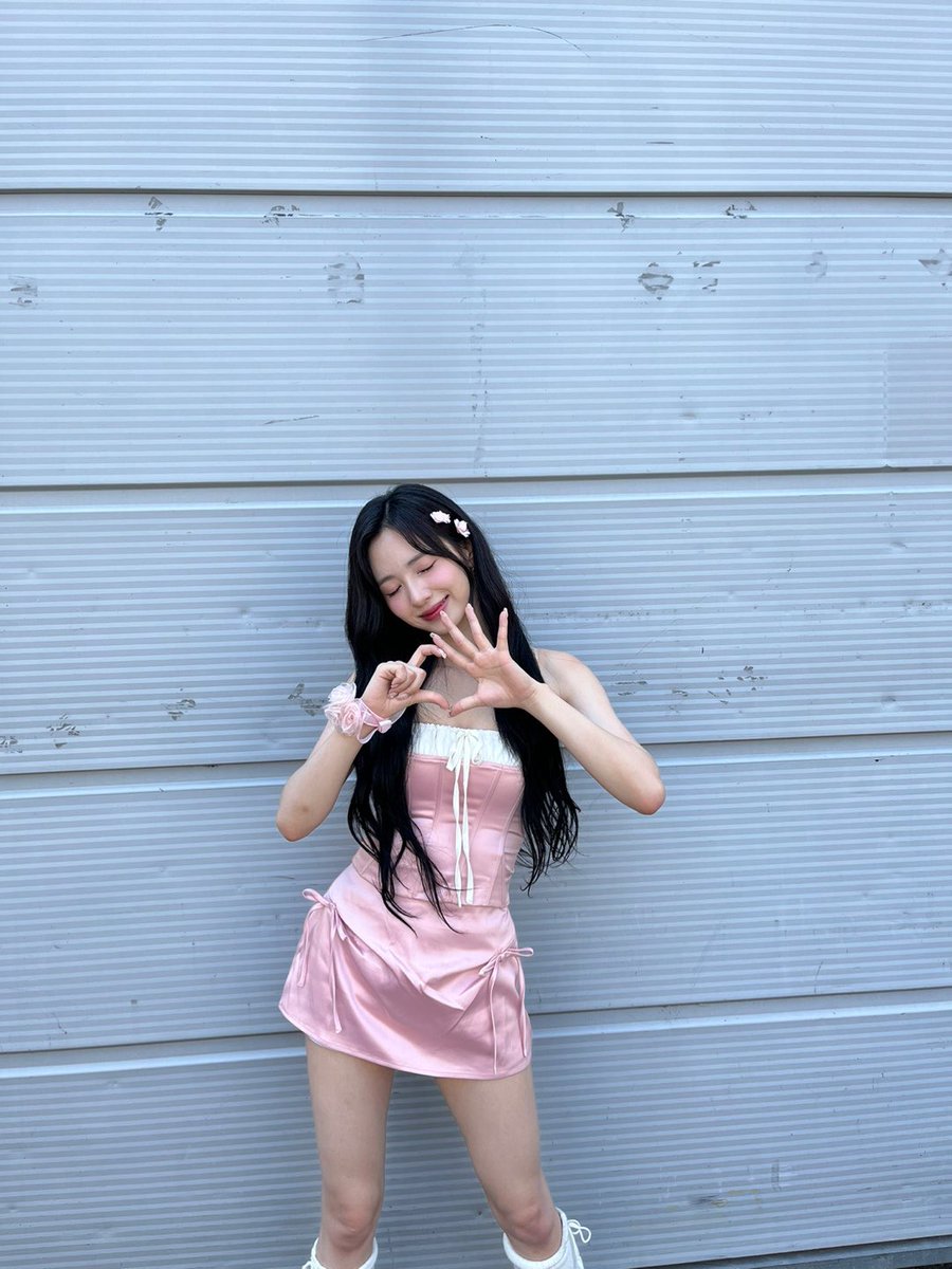 hjiewon's tweet photo. #⃟피센지

Lullets~ long time no see 🩷 https://t.co/J8E98Kinm4