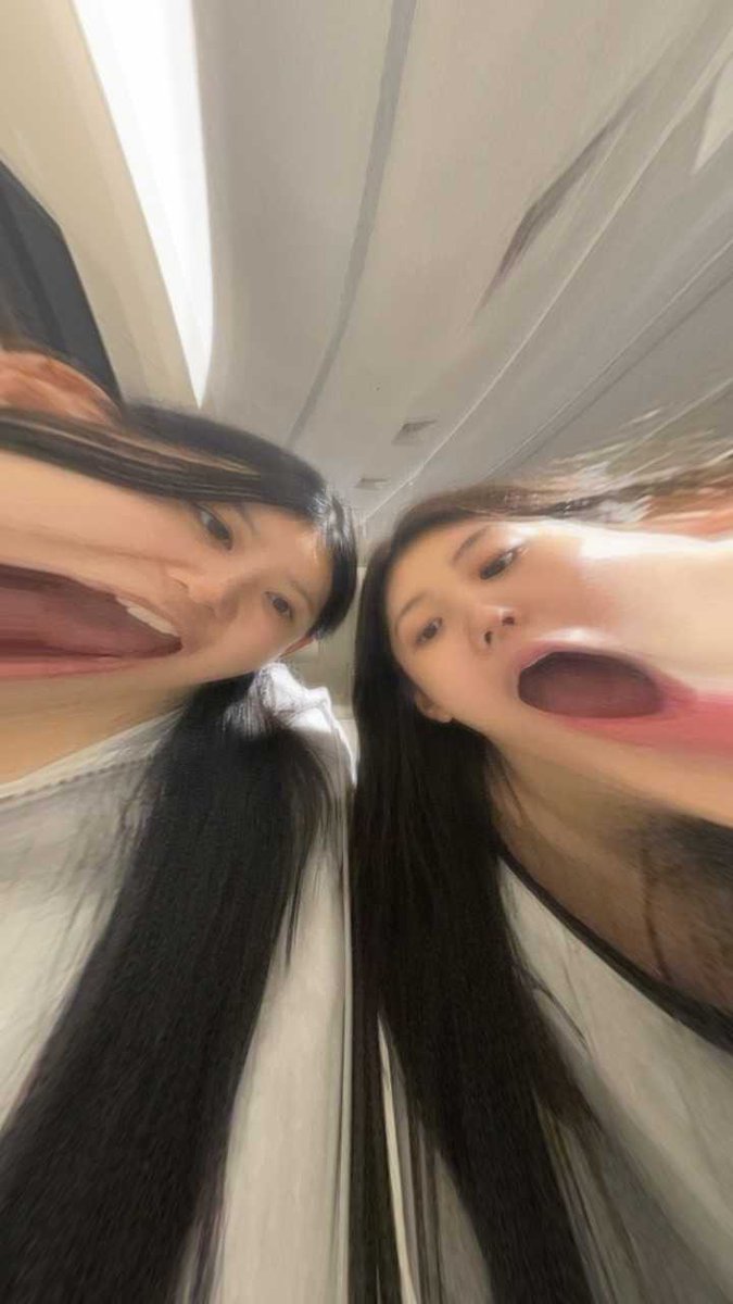 취향도 생각도 비슷한게 너무 많아서 항상 신기한 
김모카 언니😹💓  우리 같이 행복해요 😽
나의 뮤즈. 나의 해피. 나의 고슴도치. 나의 커피
☕해피 김모카 데이☕