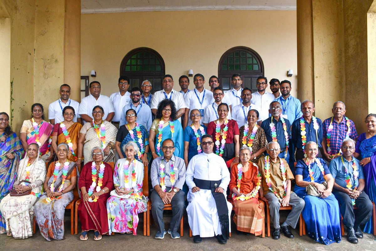 prepobu's tweet image. 'Honoring Our Legends' the retired teachers felicitation &amp;amp; alumni reunion was held this morning at the Fortrose building,  S. Thomas' Prep School.