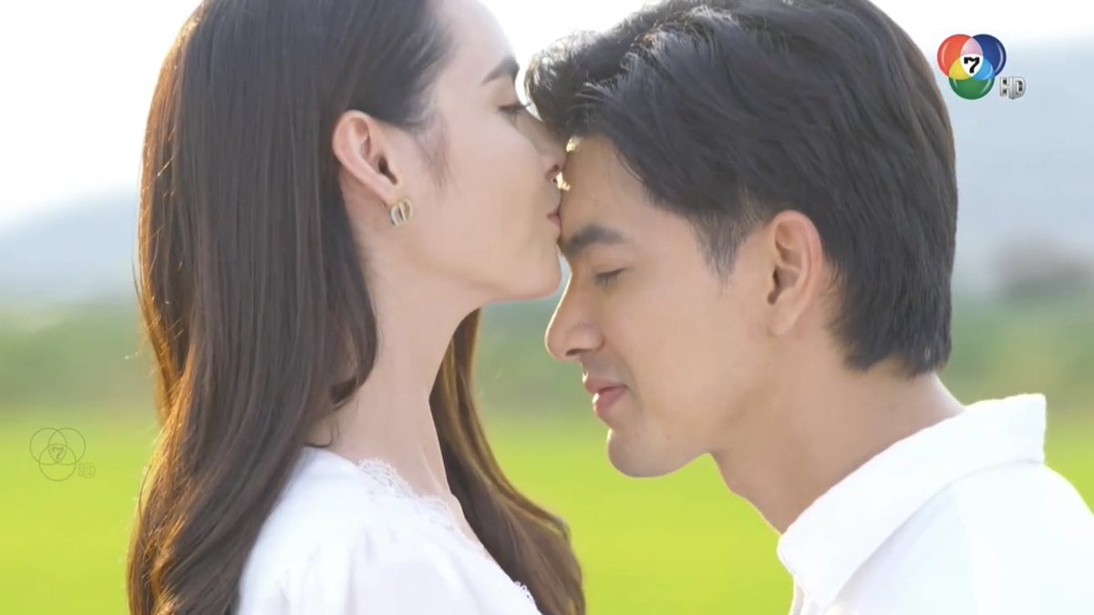 KemmookOfficial's tweet photo. ขอบคุณที่ติดตามความรักของเรา THE IN-LAWS #เขยบ้านไร่สะใภ้ไฮโซReตอนจบ เจอกันละครเรื่องต่อไปนะคะ 😍😊 https://t.co/Tbp1yIfKkG