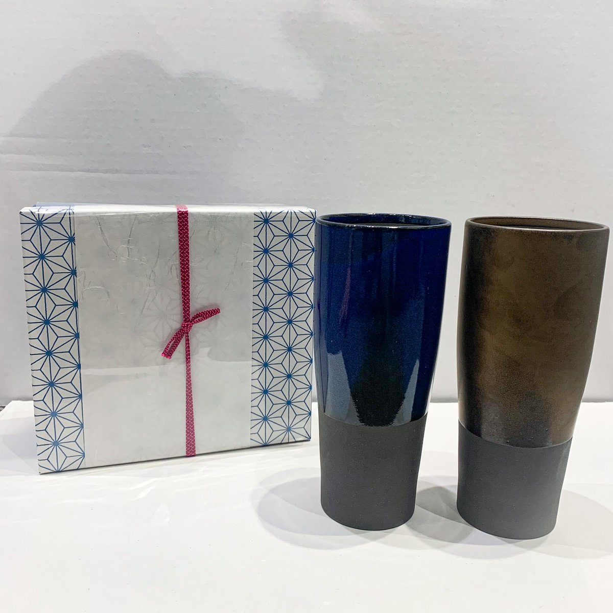 swaygallery's tweet photo. Back in stock🌸Elegant flower shaped plates-sold as a set of five. As well as being used as a food plate, it could also be used as a trinket dish.#swaygallery #swaygallerylondon #swaylondon #japan #london #japaninlondon #newin #newarrival #backinstock #cersmic #ceramics #minoware https://t.co/YOTqpkSAJ6