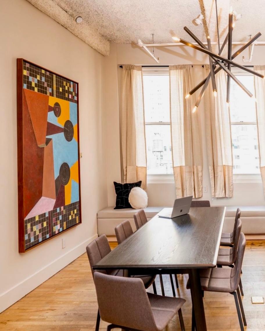 idea_oriented's tweet image. Take a peak inside one of our latest projects, an exhibition inaugurating an art program showcasing the esteemed roster of visual artists at 2045 Studio.&quot;Vibrant Narratives&quot; testifies to the rich tapestry of cultures the diverse identities of each artist on view in the space.