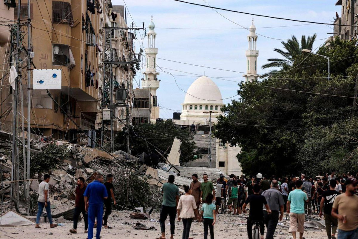 Alexdaniel103's tweet photo. It's dam hot in Gaza right now as Israeli National Security Council approves ground operations inside Gaza.
 #طوفان_الأقصى #حماس #Israel #Hamas #Palestine #Palestinian #IronDome #Gaza #TelAviv https://t.co/i5LIC6JoAs