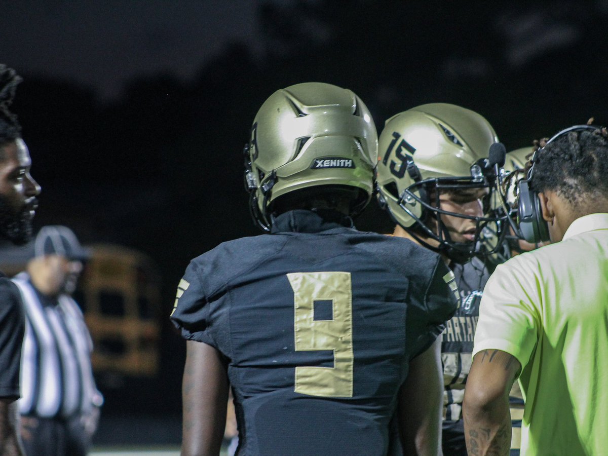 KimbleKeshon's tweet photo. mid szn🏌🏾‍♂️@Lakewoodhsfb 

https://t.co/PlL2sXGw4y https://t.co/7wpLKf2j0Y