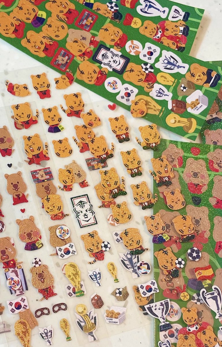 저두 작게나마.. #RT 해주신 한분께 호랑이스티커 한세트를드릴게요😍
🇰🇷아겜 이강인 금메달 군면제 넘장하다~~