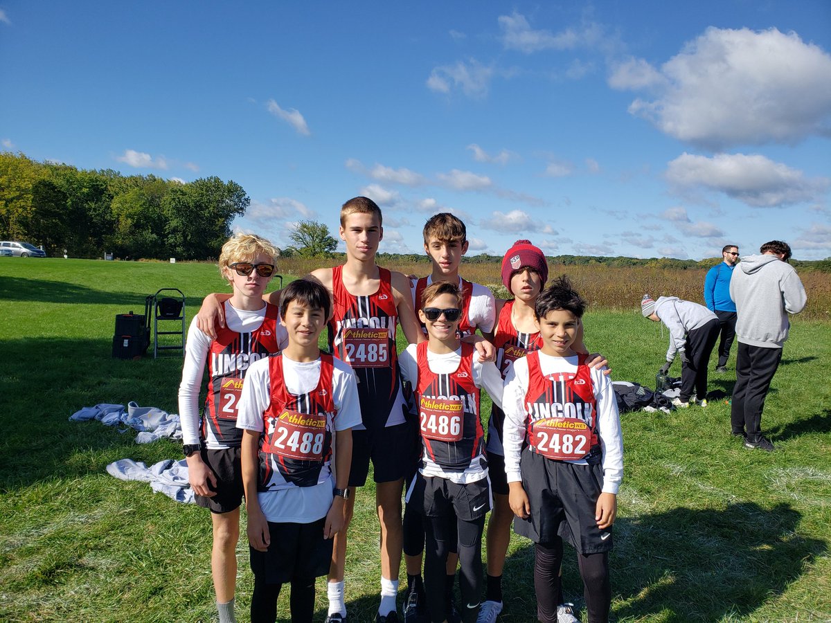 Good luck to the Lions at the IESA Cross Country Sectional in Palatine! #GoLions 🦁 @Lincoln_D57