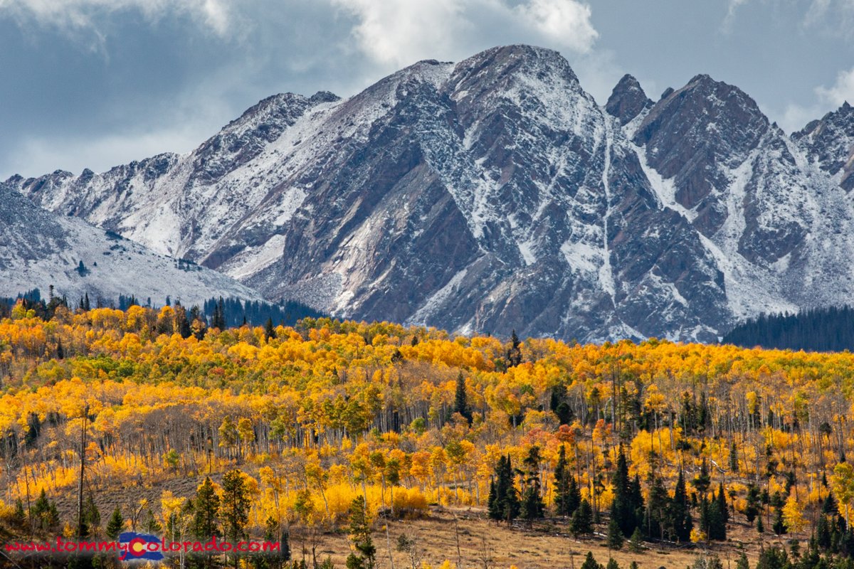 Changing of the seasons in @summitcounty #Colorado #mountains #Autumn #WinterIsComing