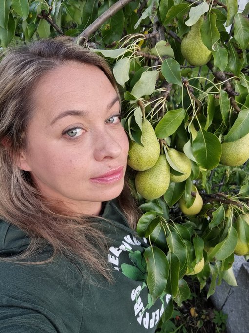 #greenongreen #selfie #HappySaturday https://t.co/NqGfCaMymd<a href="/tag/greenongreen"class="tags">#greenongreen</a><a href="/tag/selfie"class="tags">#selfie</a><a href="/tag/happysaturday"class="tags">#HappySaturday</a>