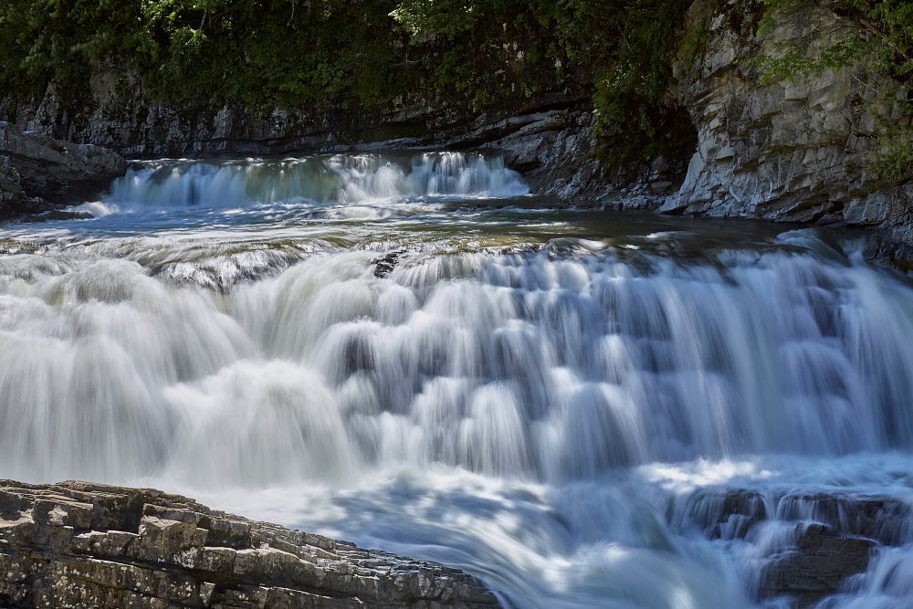 Kaoru_Abe's tweet photo. 芦別市 三段滝
#waterfall #waterfalls #nature #river #tree #rocks #water #splash #japan #hokkaidou #ashibetsu #北海道 #芦別市 #三段滝 #滝 #japan #travel https://t.co/ZRPxbaOKRg