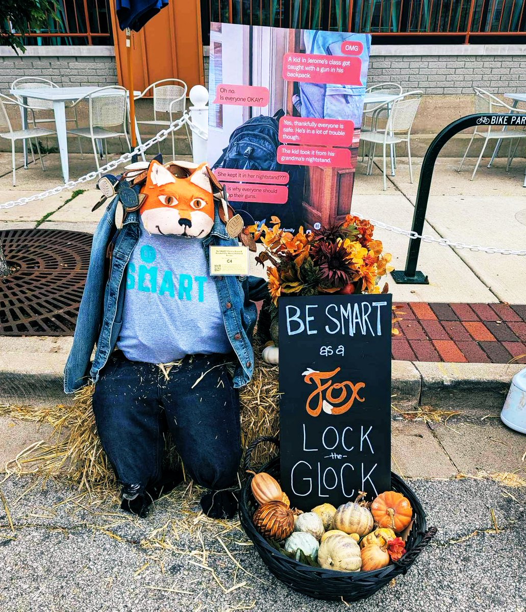 Loveturtles1's tweet photo. Be SMART as a Fox! Every year, 350 children in America under the age of 18 gain access to a firearm and unintentionally shoot
themselves or someone else. #besmartforgunsafety #gunsafety https://t.co/xPnqUkGzX1