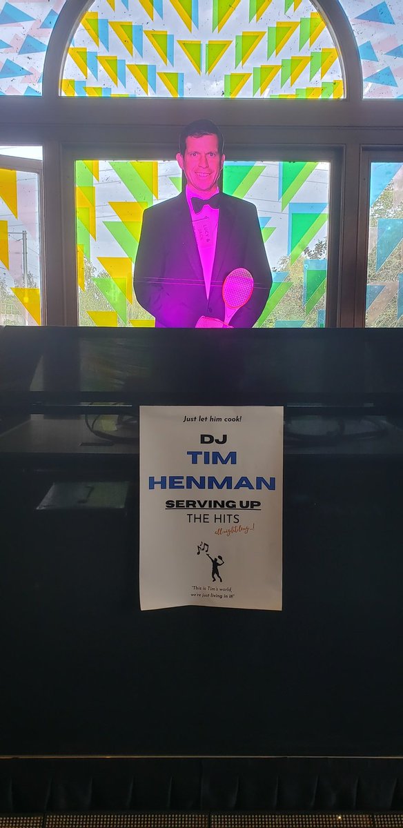 When the Bride and Groom tell you that Norman Cook cancelled, but Tim Henman stepped in to do the DJing...? Anyway, congrats to Lucy and Jack, now enjoying a glass of fizz @E17Wetlands