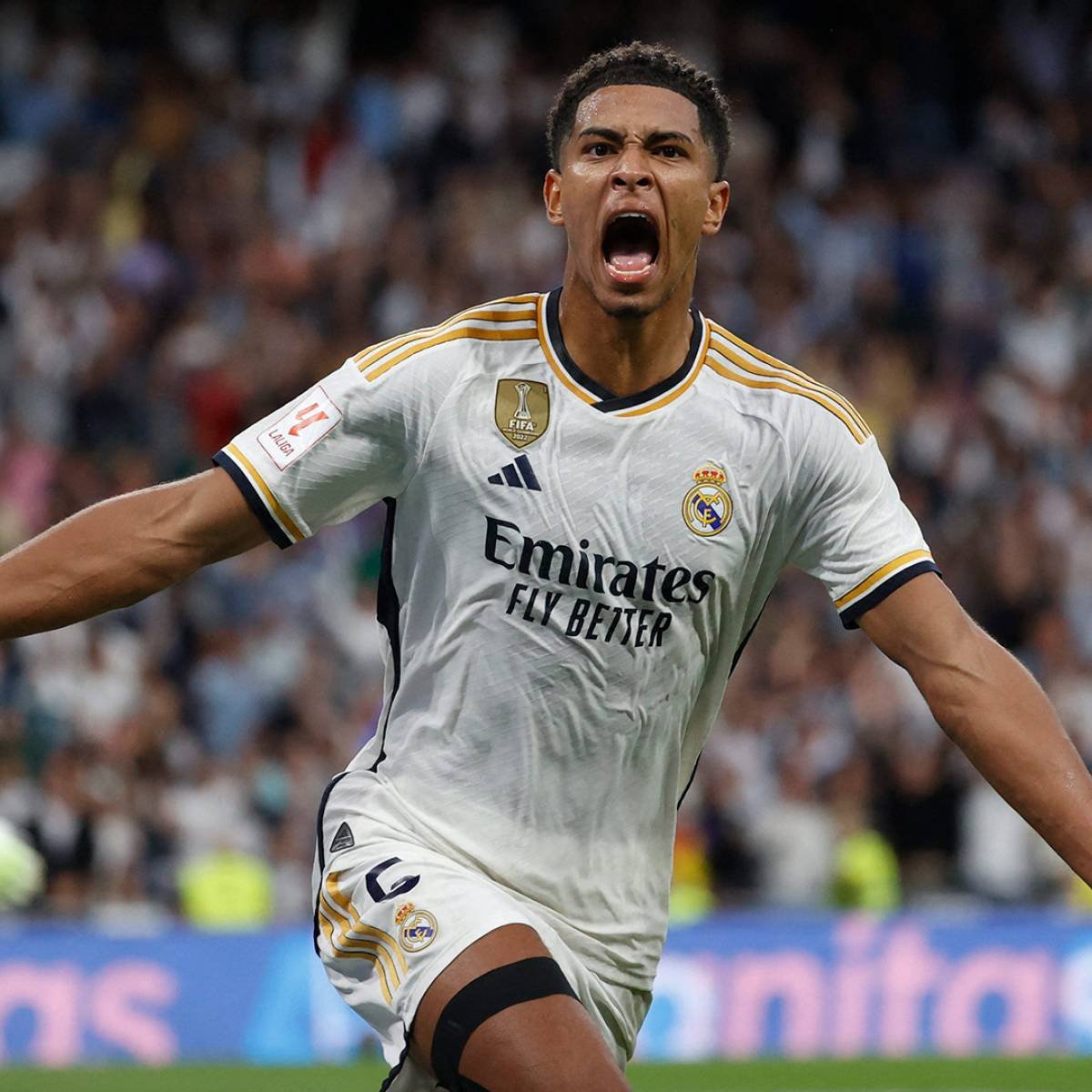 ArobaseGiovanny's tweet photo. Trois joueurs du Real Madrid ont été 2x décisif aujourd'hui :

🏴󠁧󠁢󠁥󠁮󠁧󠁿 Bellingham : ⚽️⚽️
🇧🇷 Vinicius Jr : ⚽️🎯
🇺🇾 Valverde : 🎯🎯 https://t.co/Z6QGtIiqOZ