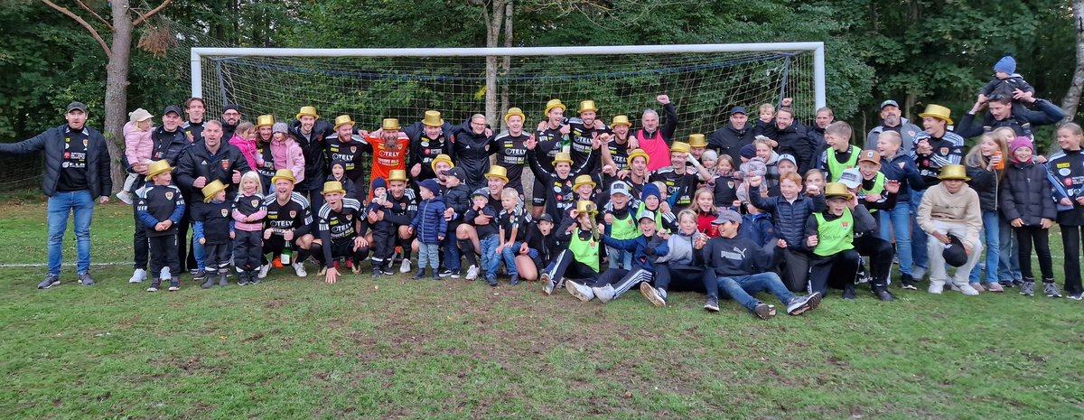 sporten_ob's tweet photo. Här har vi hjältarna! Seriesegrarna i division 5 sydöstra: GAIF! 👑

https://t.co/hSoRDiD5yz https://t.co/0yIPuBzwYi