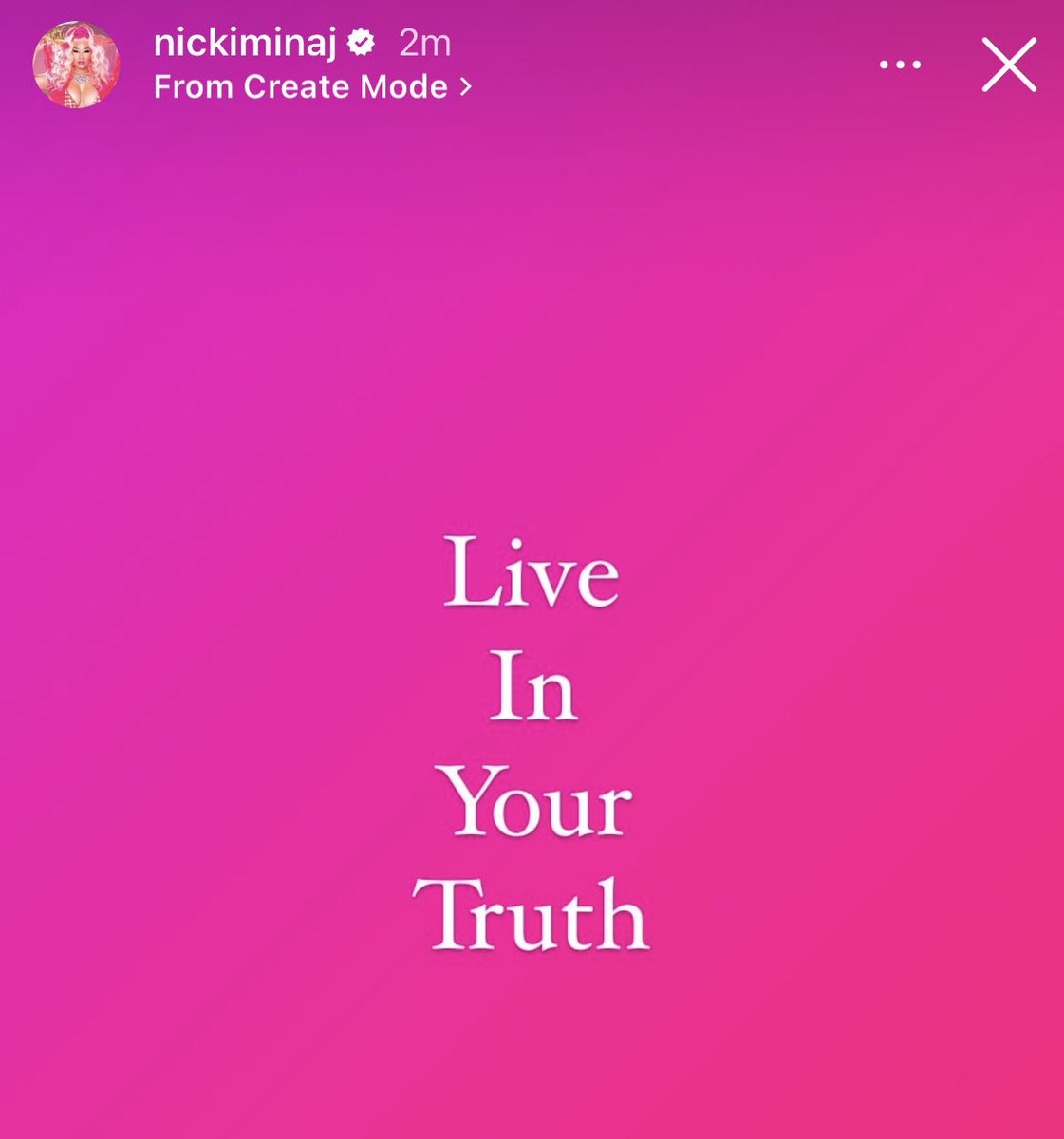 HARDWHlTE's tweet image. Nicki with a message. 👀🎀