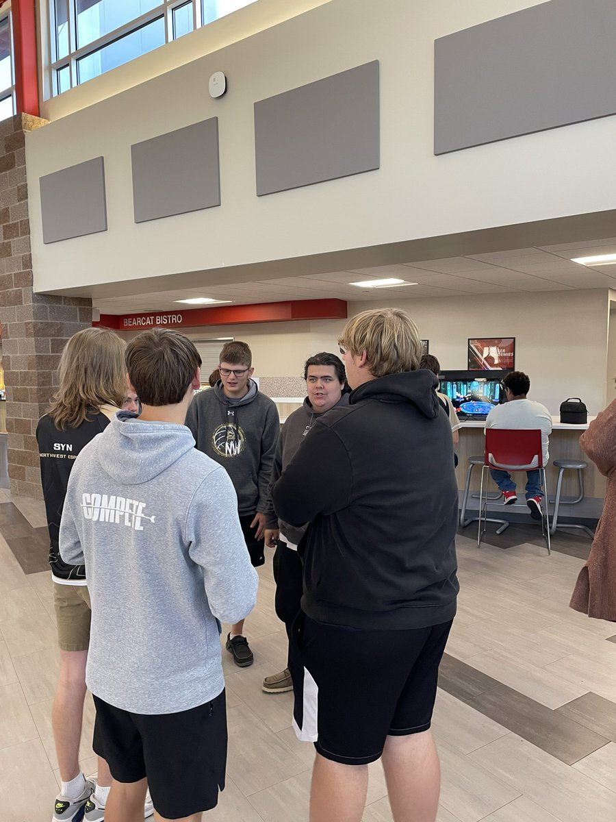 <a href="/m_hinkel/">Matt Hinkel</a> and the NW Esports team competing in Scottsbluff today. Good luck! <a href="/VikingsNW/">NWVikings</a>