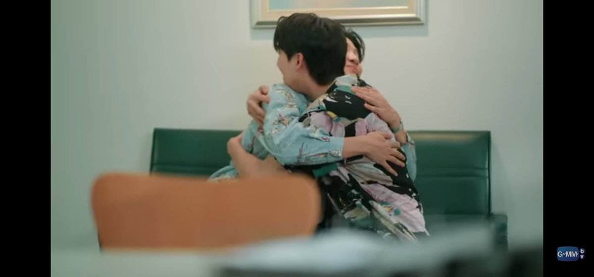 ordinaryWaai's tweet photo. 7th. Glad they talk heart to heart :")
And it's clear right now.... :") very clear.... they love each other as a friend... their friendship will never die #RayMew #khaotung #kasibook 
#OnlyFriendsSeriesEP9 https://t.co/FHwpYcFuju