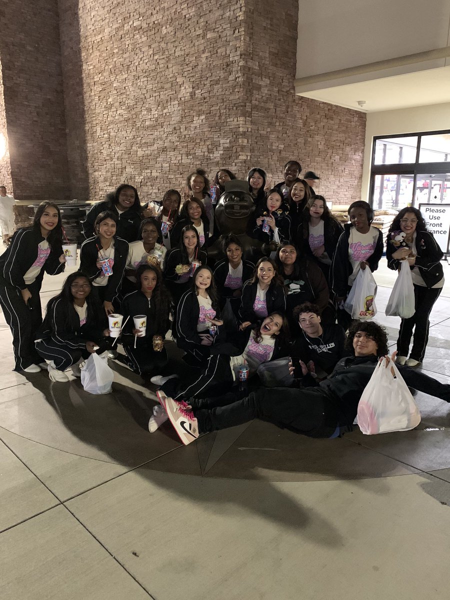 Varsity Belles tweet media
