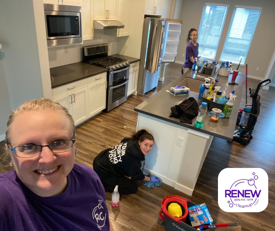 The oven took 3 hours to clean.... everyone was so happy once it was done! 😅

Visit us at our Website Today!

#arlingtonwa #marysvillewa #everettwa #lakestevenswa #mukilteowa #lynnwoodwa #edmondswa