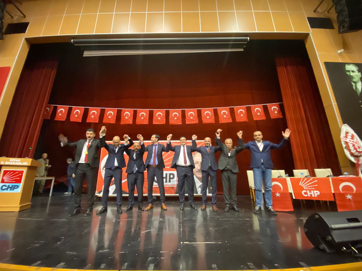 Sivas il kongremizi gerçekleştirdik.

Başkanlığa seçilen Abdulvahapgazi Doğan ve görev alacak yönetimine başarılar diliyor, önceki başkanımız Haydar Öztürk ve yönetimdeki arkadaşlarımıza çalışmalarından dolayı teşekkür ediyorum.

#Sivas’ı ve ülkemizi daha zengin, daha güçlü ve